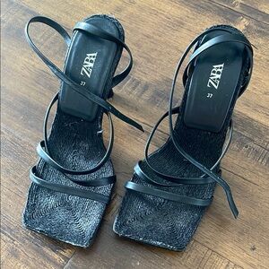Zara Black Strappy Heeled Sandals